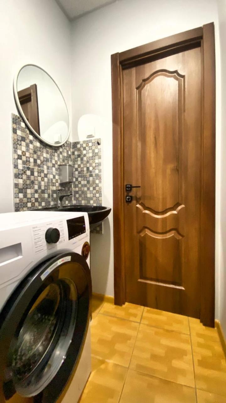 Uneed Rooms M1 Kiev Luaran gambar