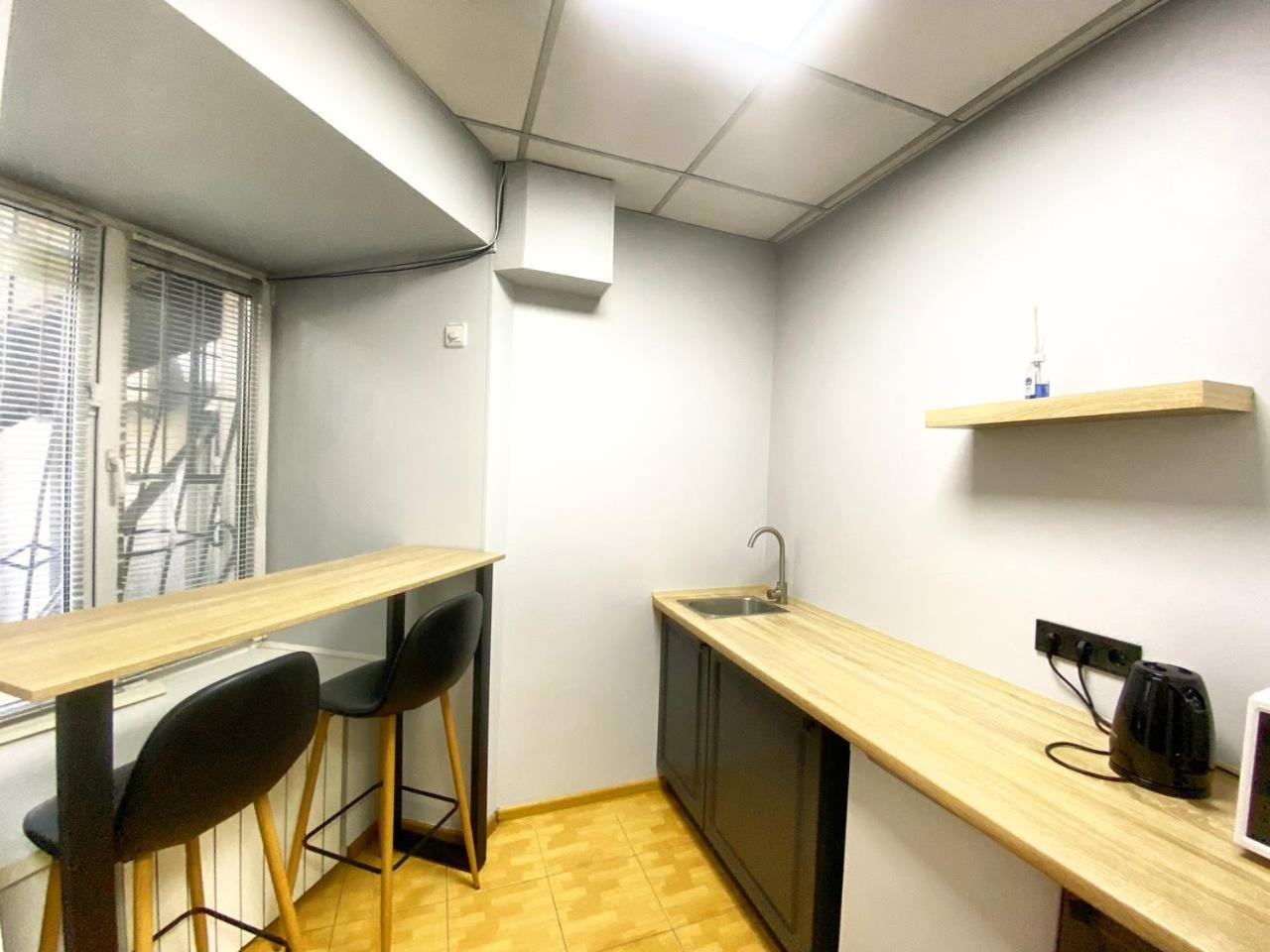 Uneed Rooms M1 Kiev Luaran gambar